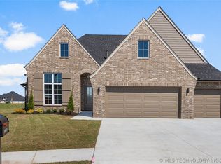 13649 S 21st St, Bixby, OK 74008