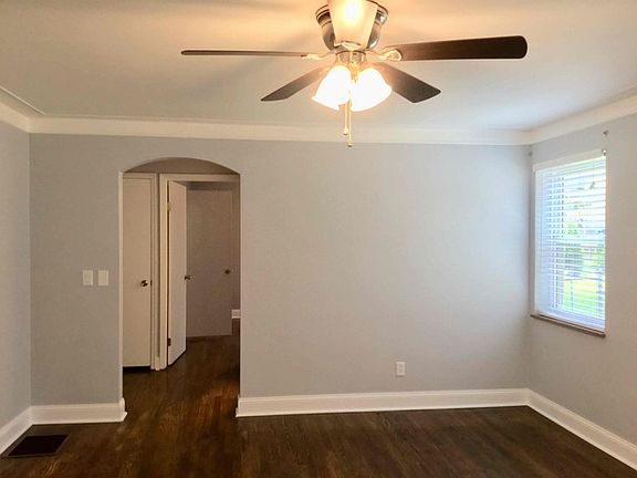 4th image of 3233 Hanna Ave