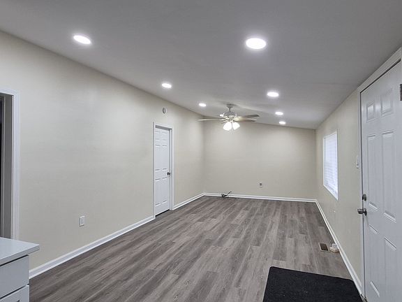 5th image of 2383 Marshall Pl