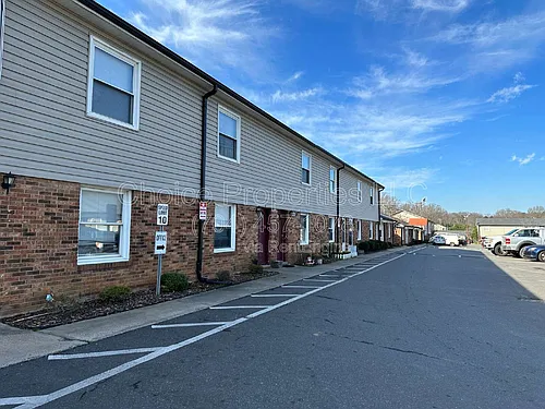 5804 Cedars East Ct Photo 1
