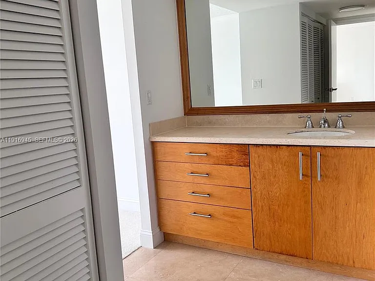 2333 Brickell Ave #2215 — Photo 14