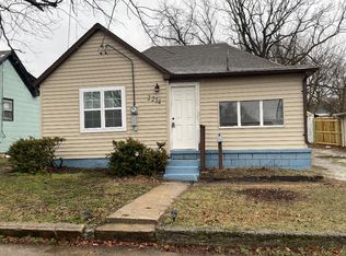 2254 N Travis Avenue, Springfield, MO 65803