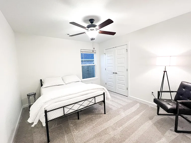 310 W Tyler Rd — Photo 14