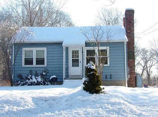 408 Flanders Rd, Groton, CT 06355