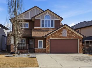 160 W Crystal Green Dr SE, Okotoks, AB T1S 0C8