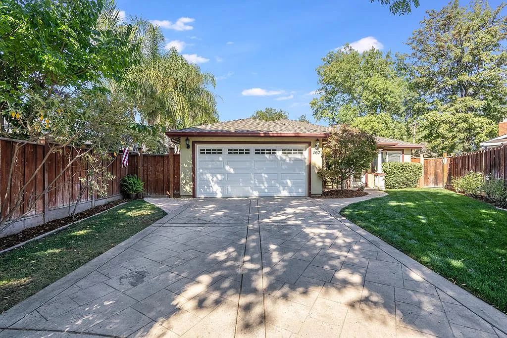 167 La Canada Ct photo 1