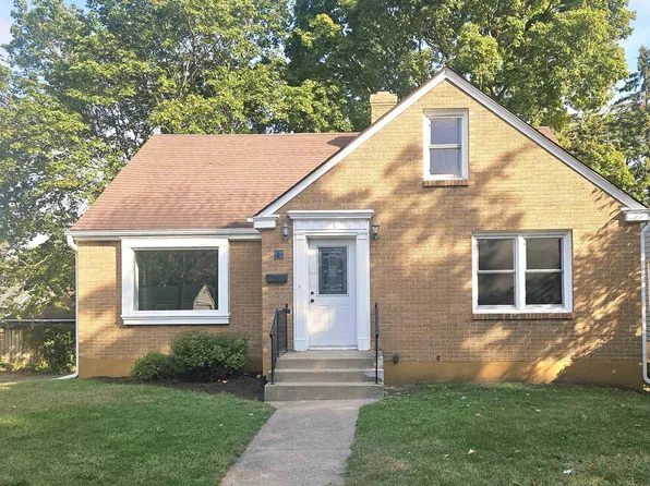 215 Robert Ave, Rockford, IL 61107