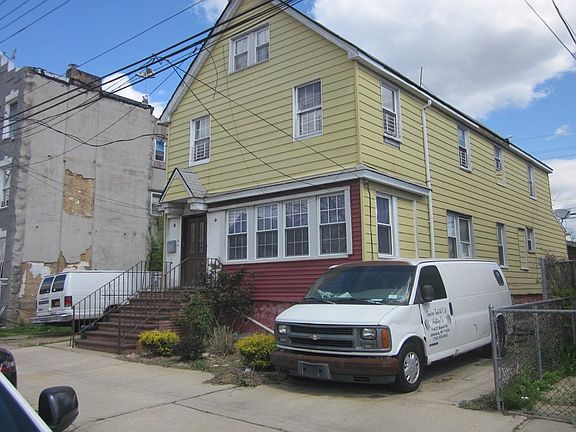 2nd image of 11421 Bedell St