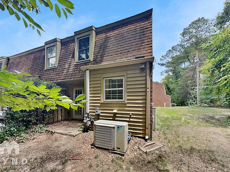 4705 Blue Bird Ct #A — Photo 15