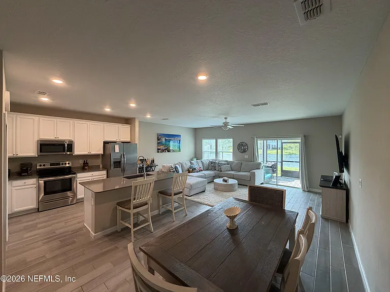 457 Boracay Cir — Photo 3