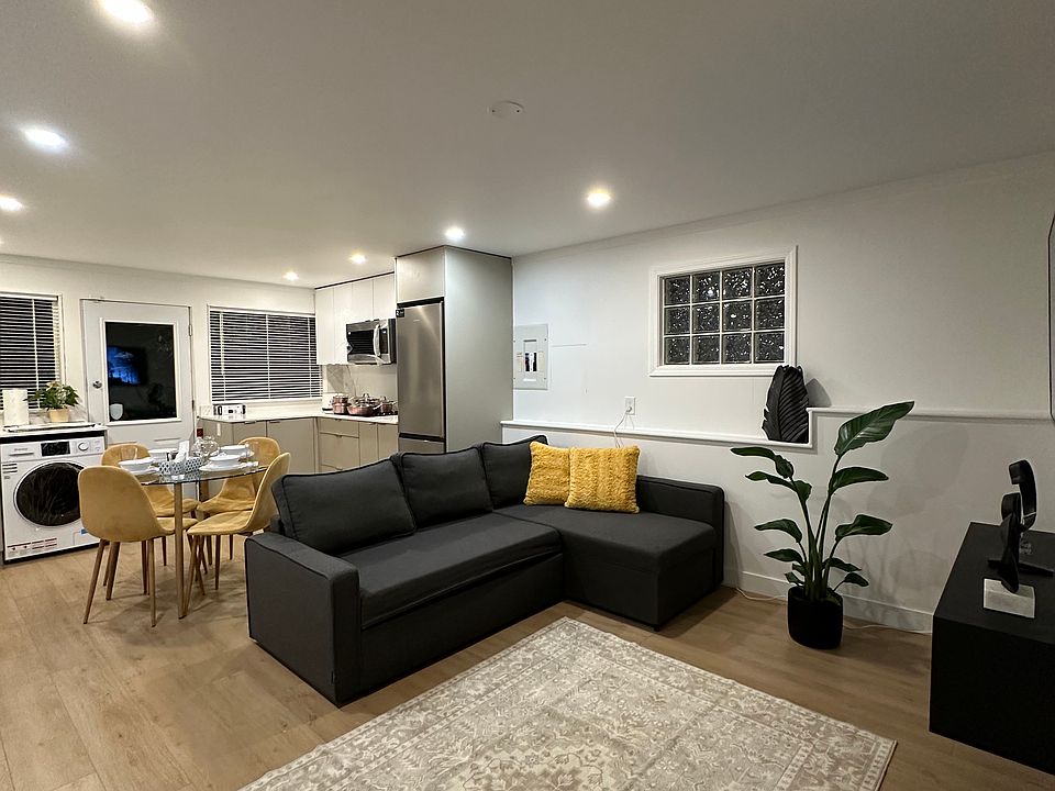 1st image of 810 Burley Dr #16