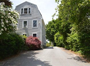 1028 E Main Rd, Portsmouth, RI 02871