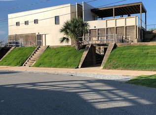 21 Pulaski St, Tybee Island, GA 31328