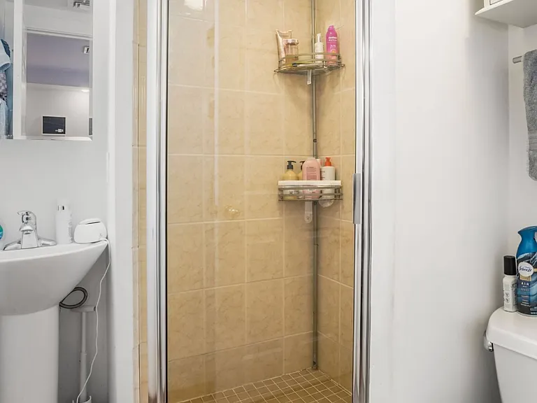 5 Dartmouth Pl #1 — Photo 15