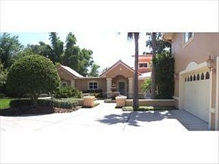 5th image of 545 Robin Hood Dr