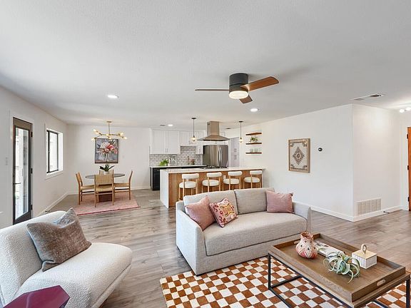 2nd image of 6108 Bridlington Cir