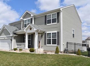 1075 Waterfront Ln, Hampshire, IL 60140