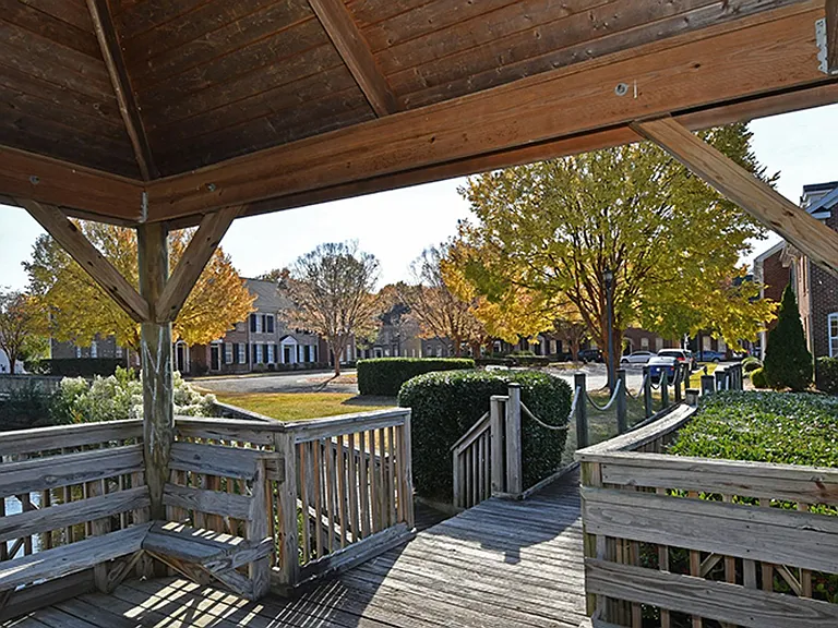 8643 Beaver Creek Dr — Photo 29