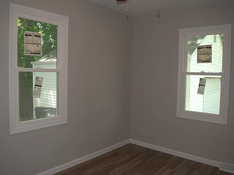308 Benton St — Photo 16