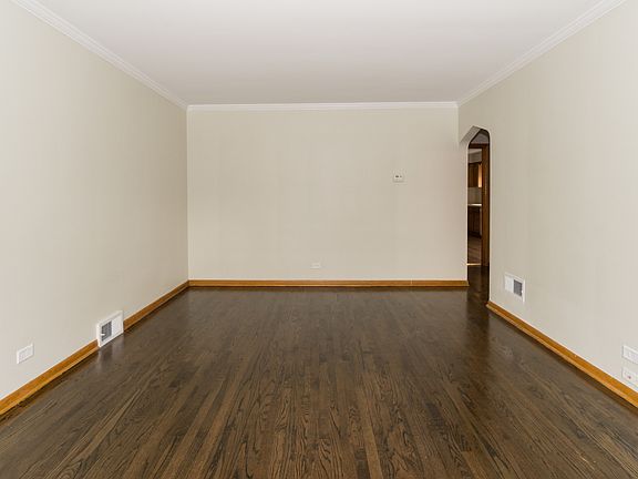 2nd image of 10146 S Washtenaw Ave