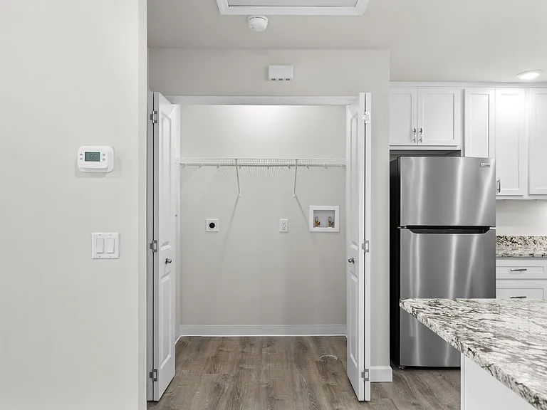 Sherman Square Apartments — Photo 14