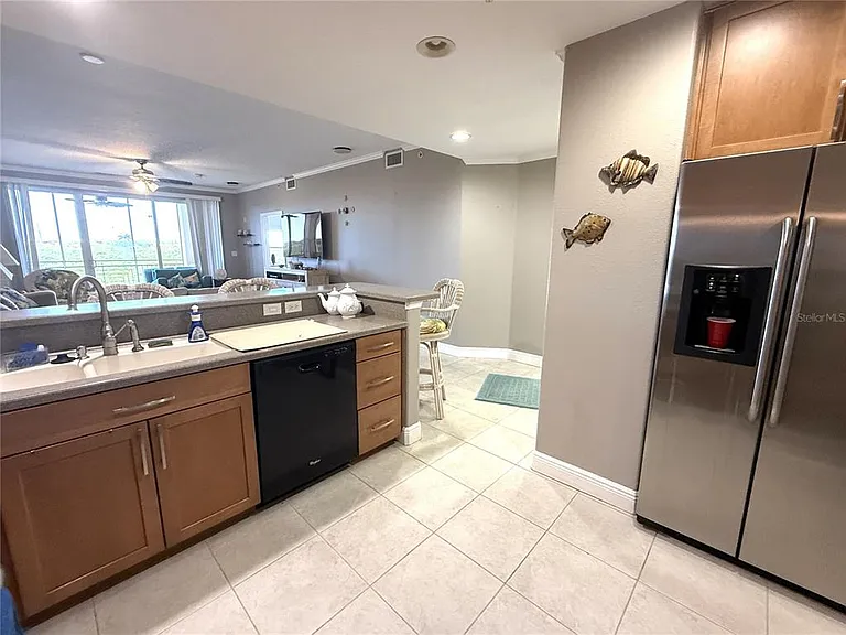7296 Marathon Dr #402 — Photo 10