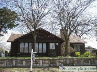 1551 N Gary Ave, Wheaton, IL 60187