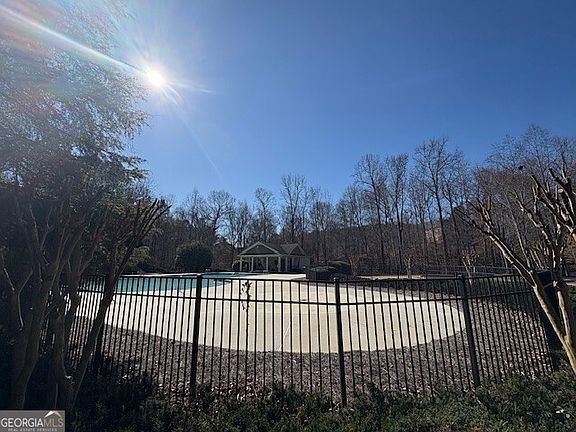 4th image of 4357 Blue Ridge Dr