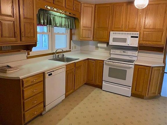 4th image of 431 Montclaire St