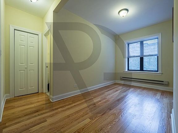 3rd image of 3720 N Pine Grove Ave #3720W3