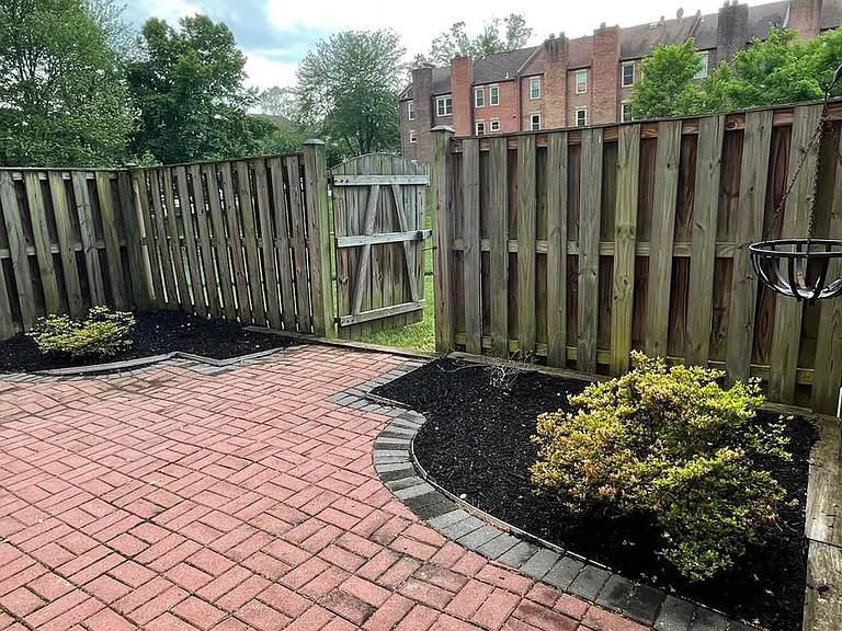 10127 Ebenshire Ct — Photo 25