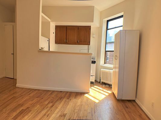 2nd image of 308 W 93rd St #66