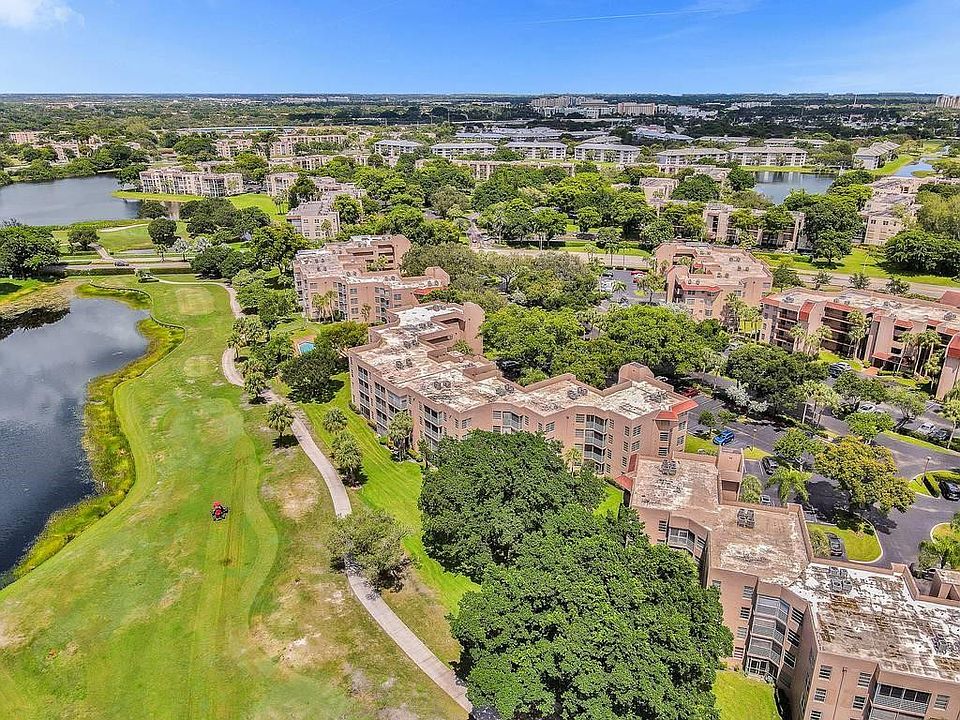 1st image of 1831 Sabal Palm Dr APT 202