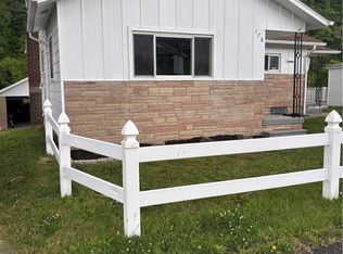 178 1st St, Clarksville, PA 15322