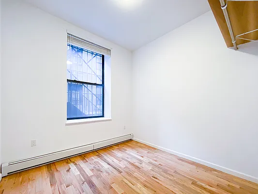 Rented by City Connections Realty | media 4