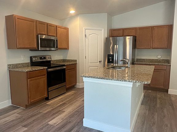 5th image of 12210 Ledbury Commons Dr