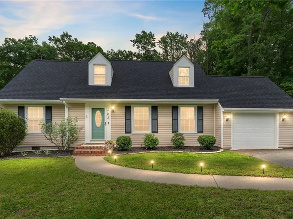 1705 Florence Ave, Chester, VA 23836