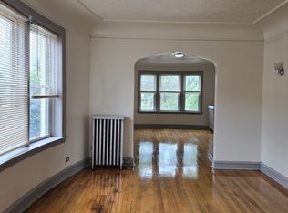 834 N Massasoit Ave APT 3A, Chicago, IL 60651