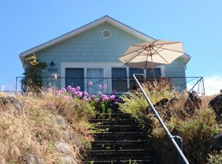 4552 46th Ave SW, Seattle, WA 98116