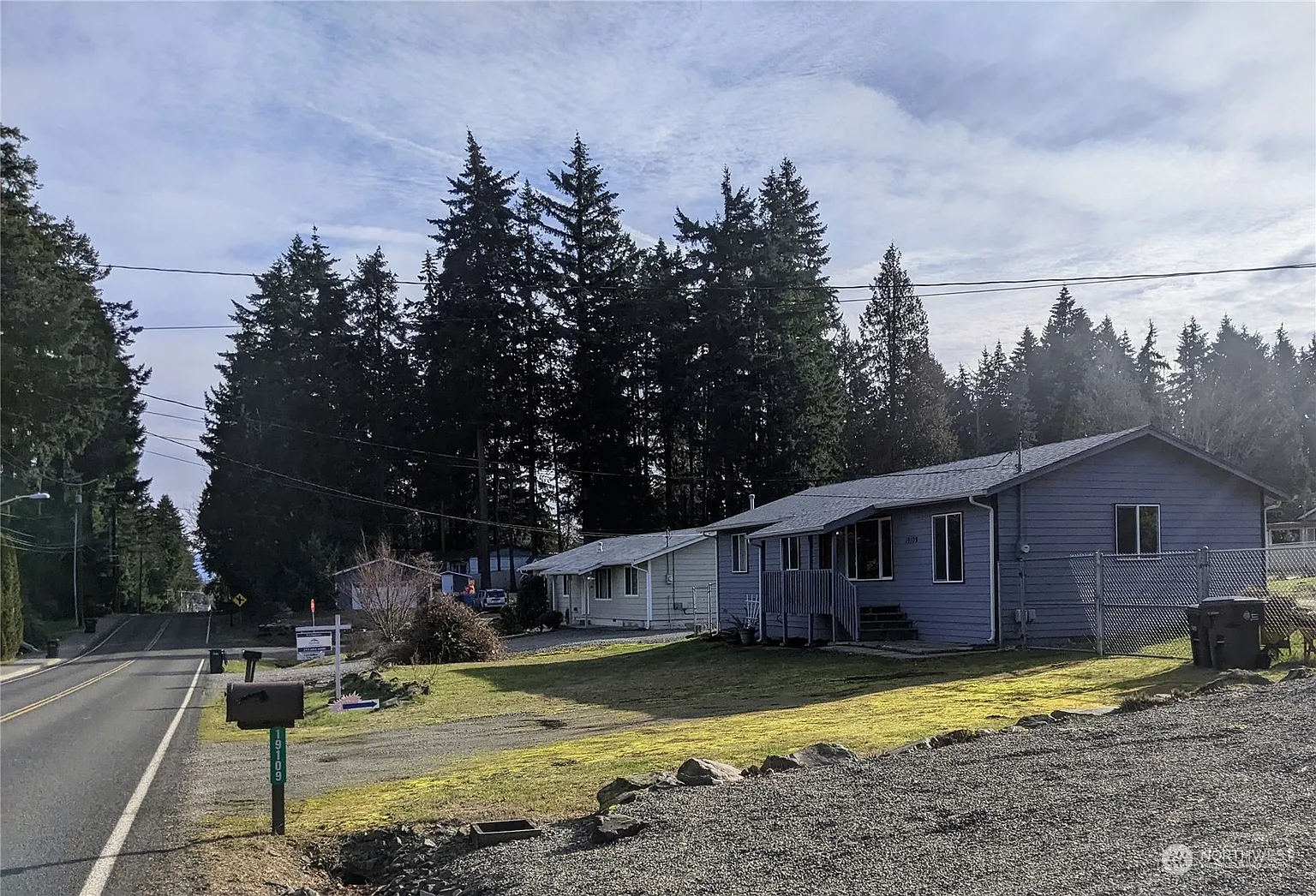 19109 Bonney Lake Boulevard E photo 1
