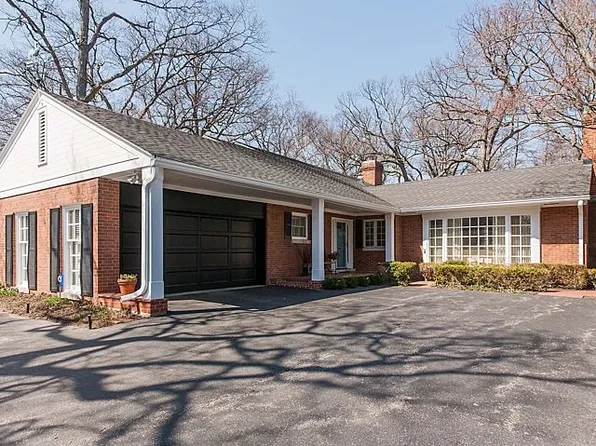 2775 Sheridan Rd, Evanston, IL 60201