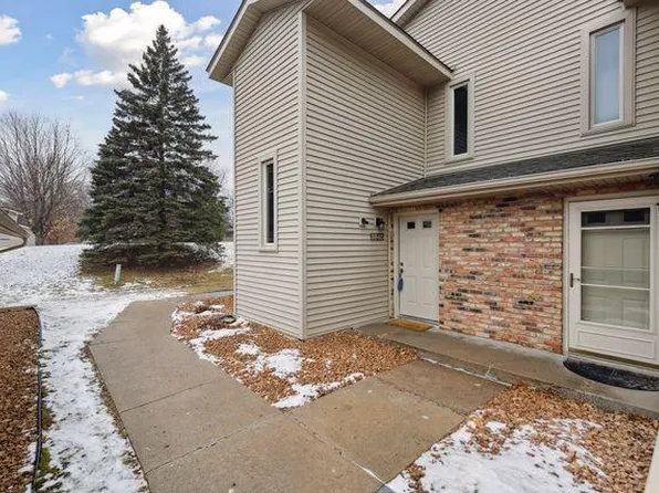 8840 Jasmine Ln, Eden Prairie, MN 55344