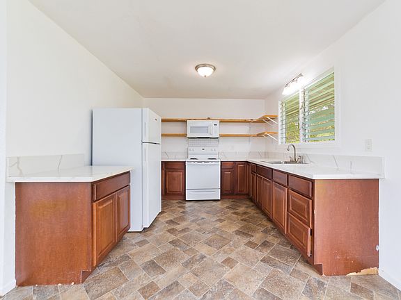 4th image of 16-501 Ainaloa Blvd