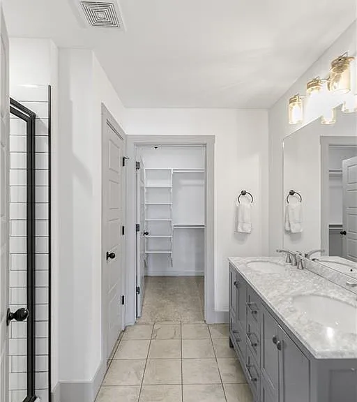 718 W Maple St — Photo 32