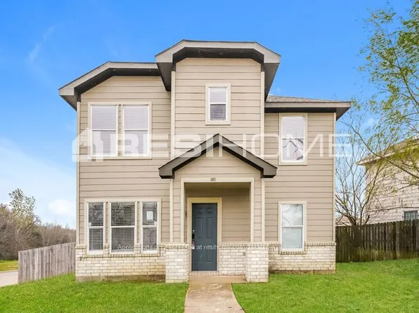 9744 Checota Dr, Dallas, TX 75217