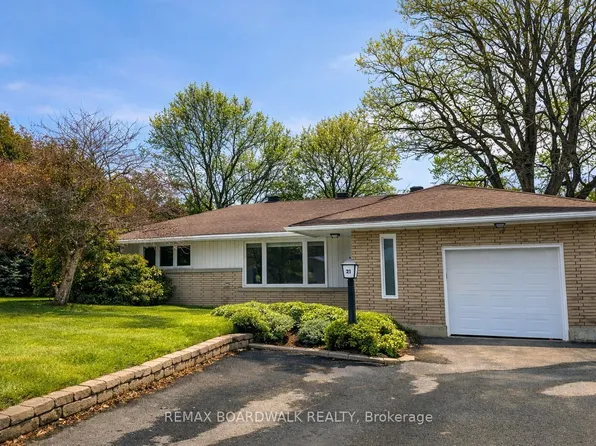 21 Turtleback Way, Ottawa, ON K2S 1P8