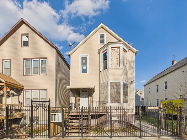 8747 S Escanaba Ave, Chicago, IL 60617