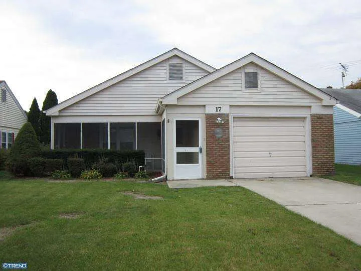 17 Banbury Ln photo 1