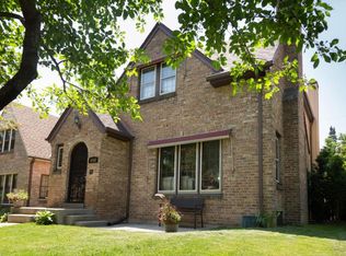 3453 S 38th St, Milwaukee, WI 53215