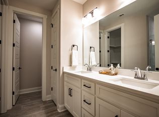 700 Turkey Oak Cv, Oxford, MS 38655
